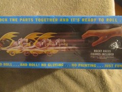 1:25 Wacky Races Mean Machine w/ Dick Dastardly & Muttley – Snap Model Kit -NISB
