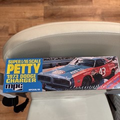 1/16 Richard Petty 1973 Dodge Charger Model New Inbox