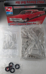 AMT ERTL Classics 1962 Chevy Bel Air 1:25 Model Kit 31926 Open Box Sealed Bags