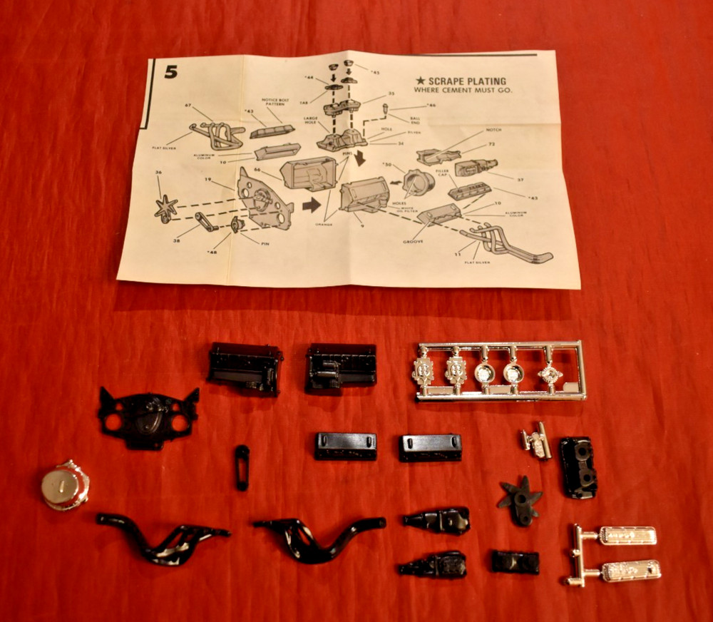Monogram 1966 Chevy Malibu SS Flip Front 454 Rat Engine 1/24