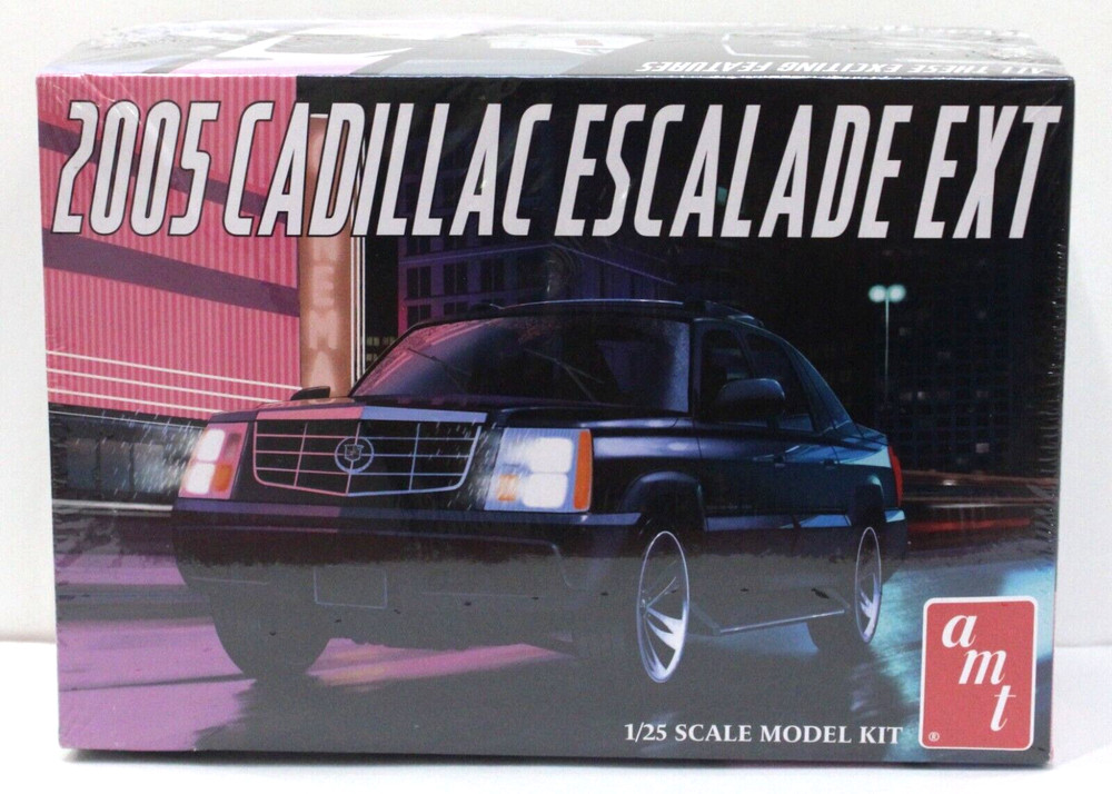 AMT Round 2 AMT1317/12 2005 Cadillac Escalade EXT Kit 1:25 New Sealed