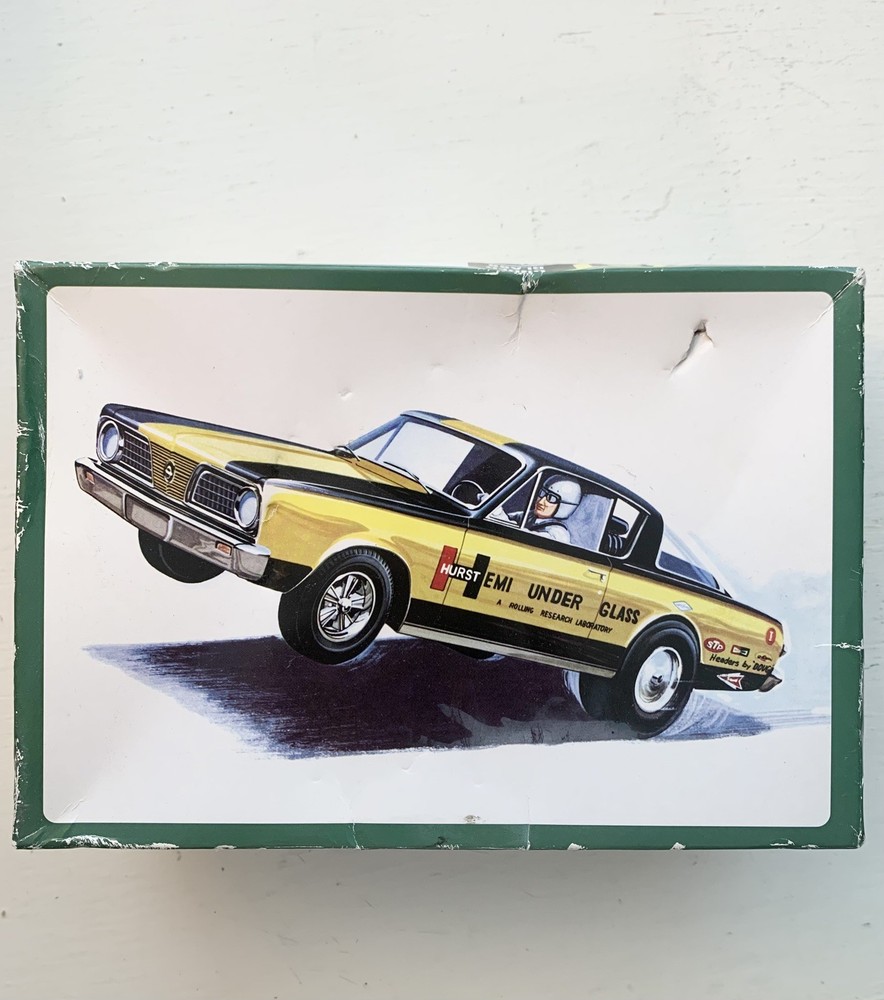 Hurst Hemi Under Glass Barracuda Drag Car Super Boss Funny car 1/25 AMT