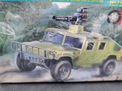 🔥Revell Snaptite Military Humvee Hummer 1:25 Model Kit #85-1909 1999 Dented box