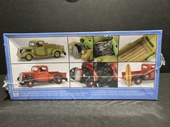 Revell 85-4516 1:25 1937 Ford Pickup Truck 2N’1 with Surfboard Plastic Model Kit