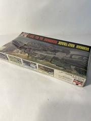 ESCI 1/72 Sd.Kfz 251/1 German Half Track Hanomag Model #8002 sealed