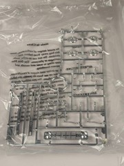 Revell Ford Bronco 1/25 Scale Plastic Model Car Kit 85-4320