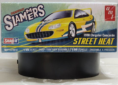 1998 Chrysler Concorde Slammers AMT 1:25 Snapfast NEW FACTORY SEALED *US Seller*