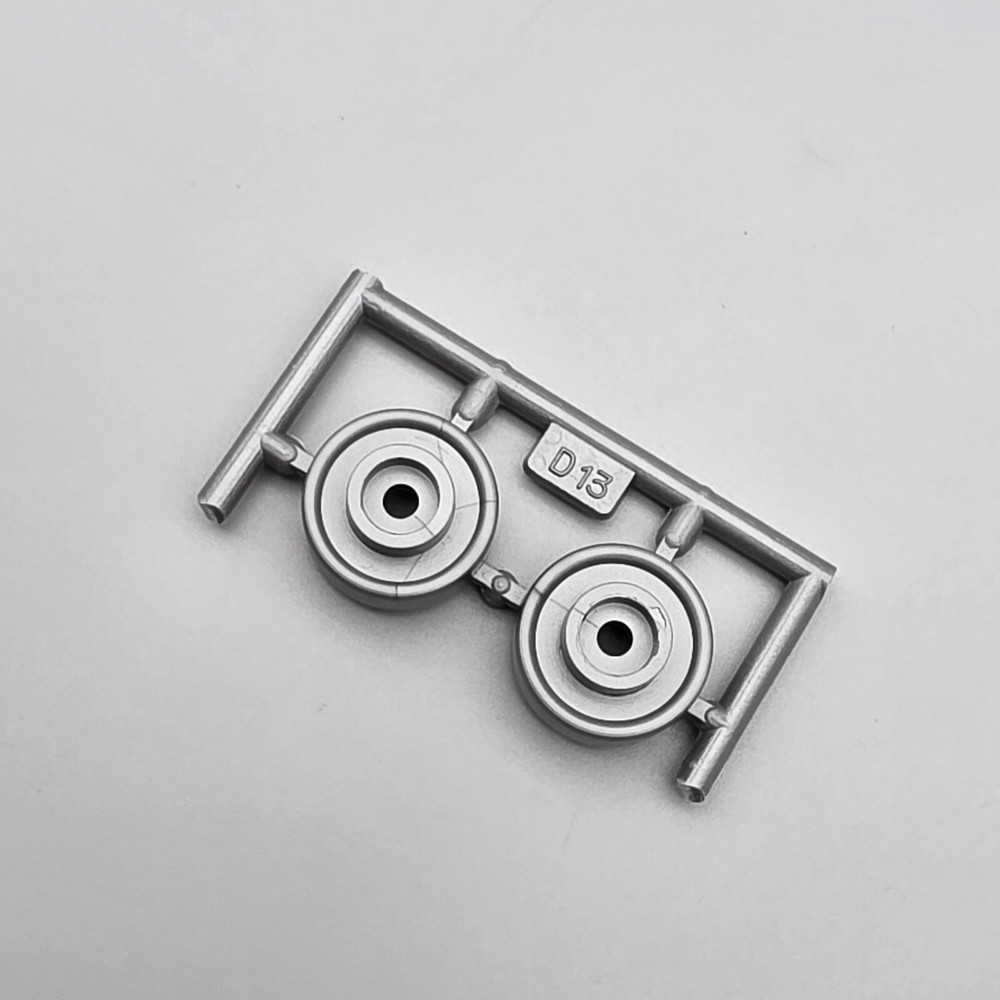 LS 1/16 Morgan Plus 8 Parts Kit Bash Wheel Hubs D13