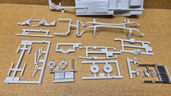 1967 Mustang Fastback CHASSIS & DUAL EXHAUST 1:25 scale AMT NEW Model PARTS