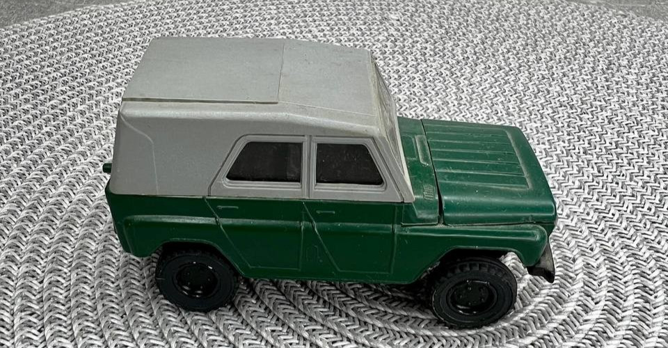 Soviet car model UAZ-469m 1/43 made in USSR scale model