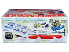 1:25 Scale Custom Show Car Model Kit – Skill Level 2 Plastic Assembly – 1960s TV