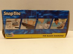 New THE BLACK DIAMOND SNAP TITE PIRATE SHIP 1:350 PLASTIC MODEL KIT #1971 REVELL