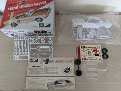 SEALED-BAG! *ORIGINAL-ISSUE VINTAGE MPC HEMI UNDER GLASS 1969 BARRACUDA DRAG KIT