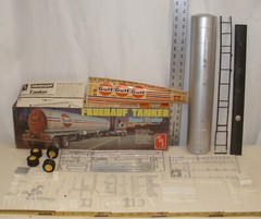 AMT FRUEHAUF GULF TANKER SEMI TRAILER MODEL KIT WITH BOX T506