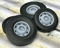 1/24 Scale: Big ‘N Little Piecrust Slicks W/ 15-inch “Divco Milk Truck” Wheels