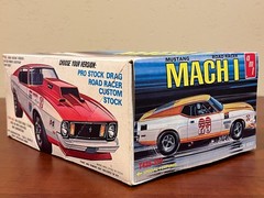 Vintage AMT ’73 Ford Mustang Mach 1 Road Racer 4-n-1 Model Kit T425 1/25 Scale