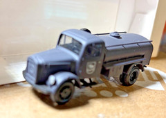 Roco minitanks Mercedes Fual truck Lima35 1/87