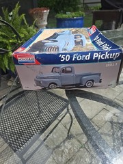 Monogram ’50 Ford Pickup 1:25 Scale Model Kit Model #2457 Sealed Parts