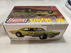 AMT 1/25 1966 Buick Skylark Modified Stocker #30147 – FREE SHIPPING