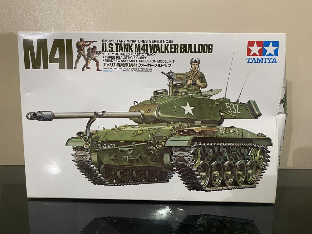 TAMIYA 1/35 Military Miniature No.55 U.S. Tank M41 WALKER BULLDOG