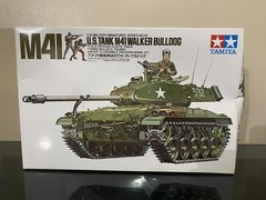 TAMIYA 1/35 Military Miniature No.55 U.S. Tank M41 WALKER BULLDOG