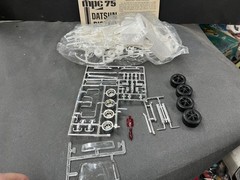 MPC 1975 Datsun Pickup Truck 1/25 KIT McM Vintage Bagged kit