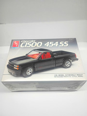 AMT Chevrolet C1500 454 SS 1:25 Plastic Truck Model Kit Unassembled 6032 SEALED