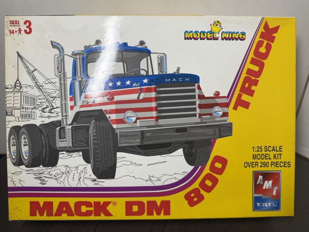 Ertl Mack DM 800 Truck Model Kit #21352P NIOB All Parts Sealed