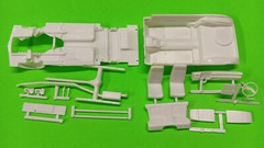 AMT ’77 Ford Pinto 1/25 Frame Axle Interior Tub Bucket Seats Dash Steering Wheel