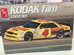 AMT 6727 Kodak Film Chevrolet 1/25 model kit