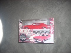 ’68 CHEVY CHEVELLE SS 396, PRE-PAINTED DIE-CAST, 1/24, SEALED INSIDE, NICE !!