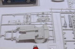 AMT ERTL GULDSTRAND GRAND SPORT 90 SCALE 1:25 MODEL KIT 6461