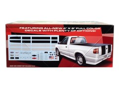 AMT 1999 Chevy Chevrolet S-10 Xtreme Pickup Truck 1:25 Plastic Model Kit 1514