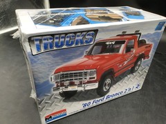 🔥😎Monogram Trucks ’80 Ford Bronco 2 n 1 Kit #85-7214 Factory Sealed Dented Box