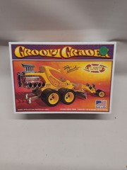 Atlantis M5697 Groovy Grader Tom Daniel 1:24 Scale Model Car Kit Factory Sealed