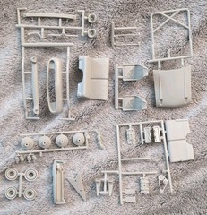 AMT 1957 Chevy Hard Top 1:25 Scale Model Kit 31798 Open Box