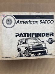 Vintage 30 Year Old Nissan Pathfinder #30001 Plastic Model Kit 1:24 Scale New