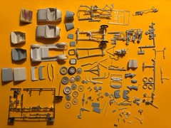 1929 FORD MODEL A ROADSTER MODEL KIT AMT ERTL 1/25 SCALE STARTED HAS EXTRA PARTS