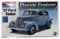 Monogram 1937 ’37 Ford Sedan Classic Cruiser 2010 1:24 Model Kit NEW #85-0884