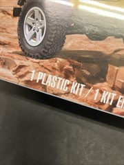 Revell Jeep Wrangler Rubicon Kit 85-4501 Factory Sealed 1:25 New