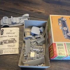 Vintage PYRO 1/32 Antique Model Car Kit 1931 Cadillac Towne Car C346-79