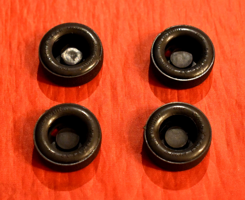 AMT 60’s Style Goodyear Blue Streak Wide Tires 1/25