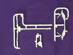 2021 Dodge Charger HELLCAT REAR AXLE / SUSPENSION from 1:25 AMT Model Kit