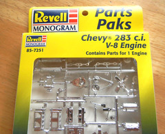 1957 CHEVY 283 V-8 ENGINE & TRANNY KIT 1:25 REVELL NO LONGER MADE F r e e SHIPP