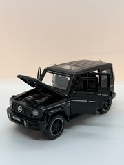 Mercedes AMG G-Class Diecast Model Car Metal Black w/ Lights & Opening Doors
