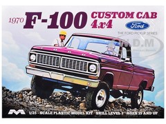SKILL 3 MODEL KIT 1972 FORD F-100 CUSTOM CAB 4X4 PICKUP 1/25 BY MOEBIUS MOE-1230