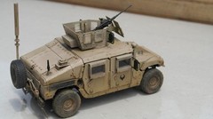 Hand Painted 1/35 Scale US Army Hummer M1151 Jeep Desert Color Plastic Model