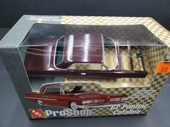 AMT #31279 1962 Pontiac Catalina – Pro Shop Series 1/25 Scale Plastic Model Kit