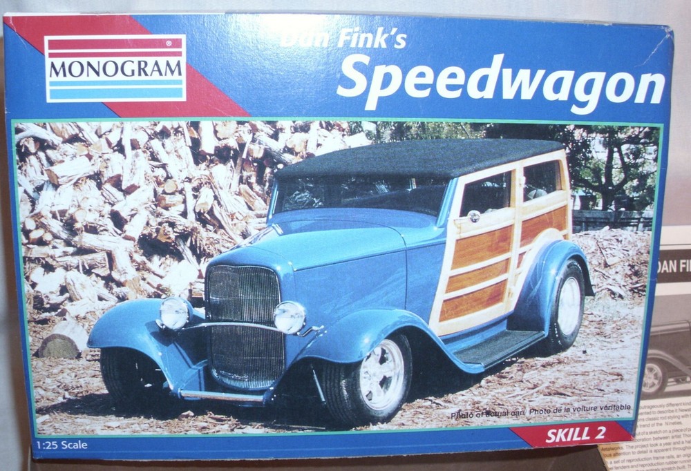 MONOGRAM DAN FINK FORD SPEEDWAGON MODEL KIT 1:25TH BOXED 85-7606