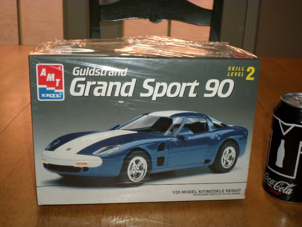 GULDSTRAND GRAND SPORT 90 – SPORT CAR, Plastic Model Car Kit, Scale 1/25,VINTAGE